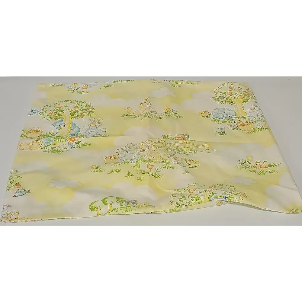1978 Dundee Mills Vintage Baby Toddler Pillowcase Yellow Bear Duck Bunny